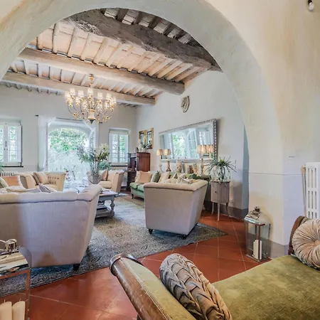 Villa Tuscan With Stunning Views Capannori