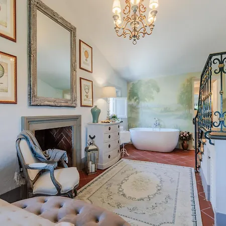 Tuscan With Stunning Views Villa *
