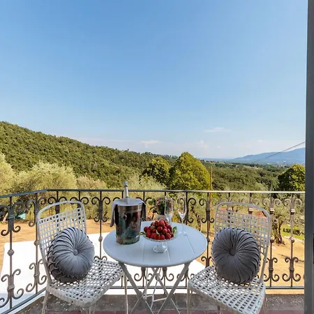 Tuscan With Stunning Views * Capannori