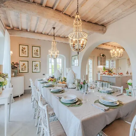 Tuscan With Stunning Views Villa Capannori
