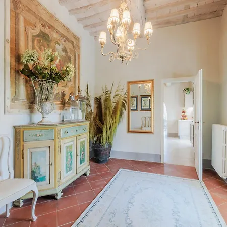Villa Tuscan With Stunning Views Capannori