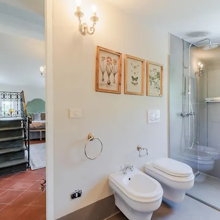 Tuscan With Stunning Views *