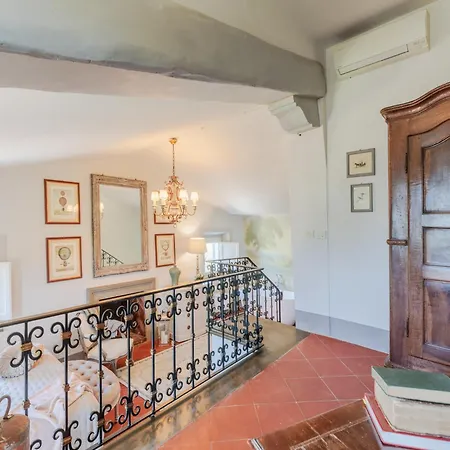 Tuscan With Stunning Views Capannori