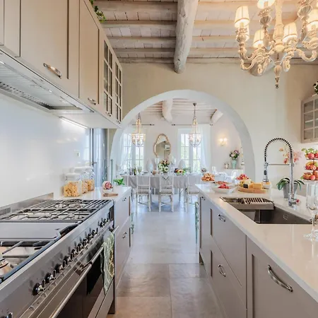 Tuscan With Stunning Views Villa Capannori