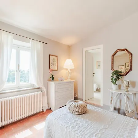 Tuscan With Stunning Views Villa Capannori