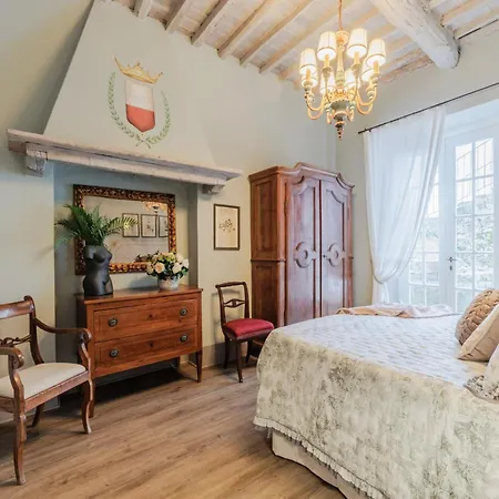 Tuscan With Stunning Views Villa