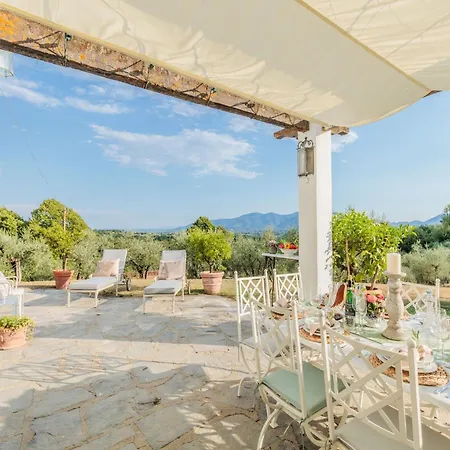 Villa Tuscan With Stunning Views Capannori